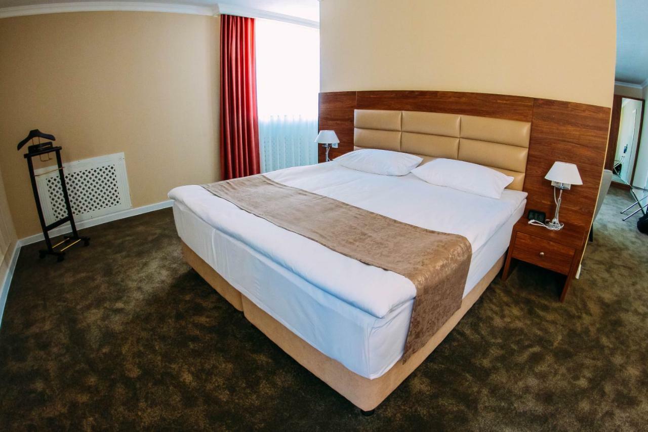 Osh Grand Hotel Chavo Dış mekan fotoğraf